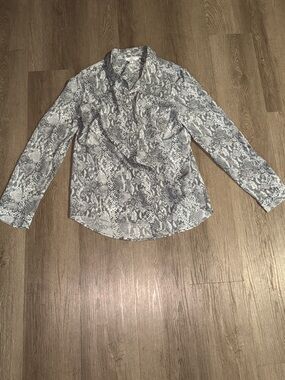 Time and Tru Gray and White Snake-Print Button Front Blouse